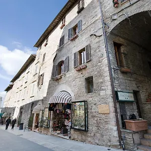 Properzio Assisi
